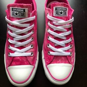 Women’s Converse